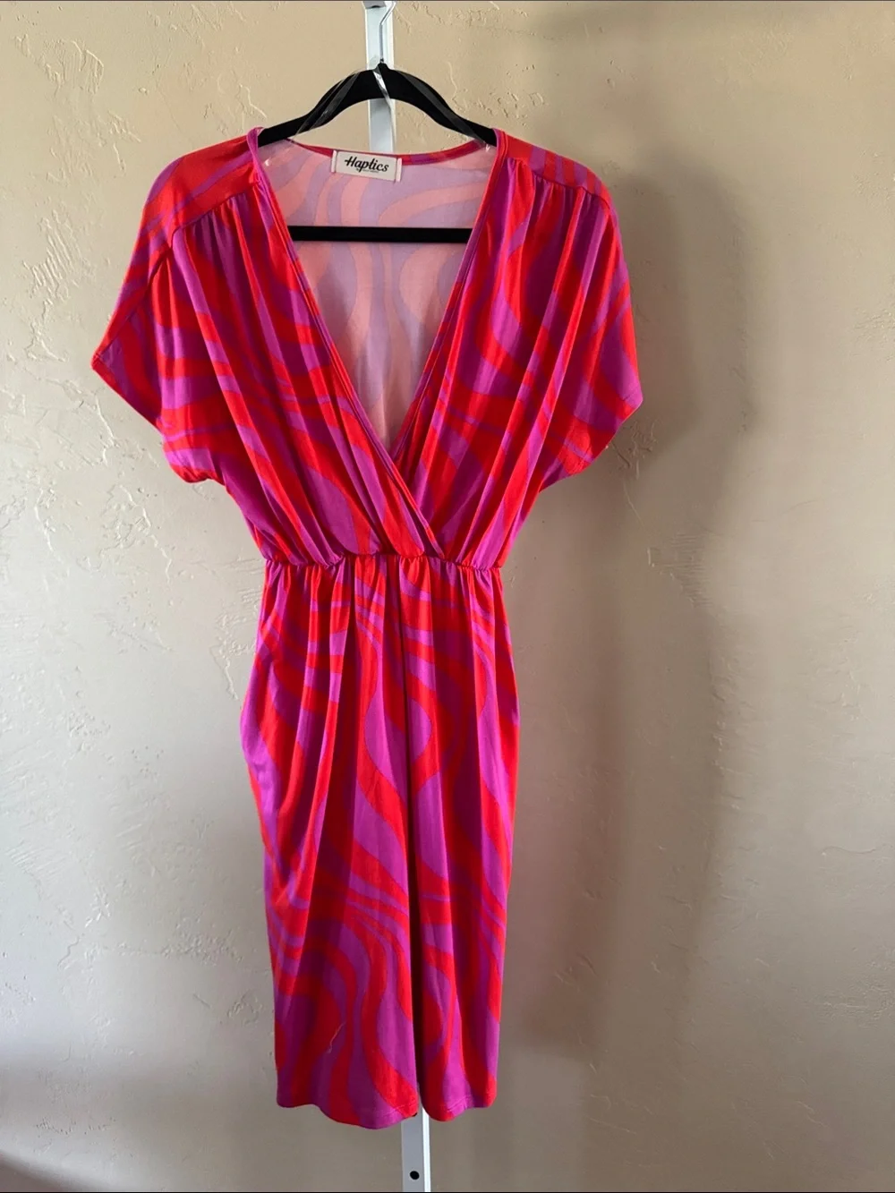 D287 Haptics Zebra Print Surplice Overlap V Neck Short Sleeve Dress with Pockets - Picture 5 of 9
